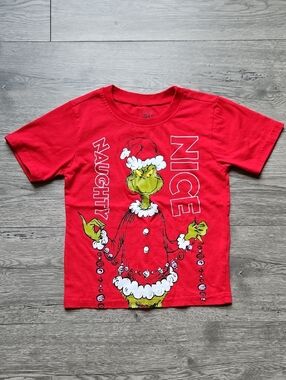 The Grinch Toddler Shortsleeve Holiday T Shirt Size 5T - Red
